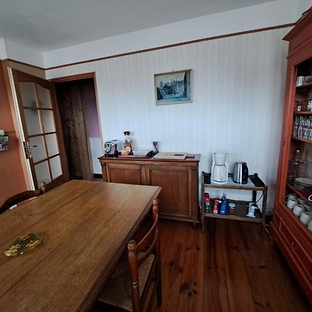 Location A Coucy Le Chateau Экстерьер фото